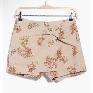 Embroidered Floral Beige Women's Skorts